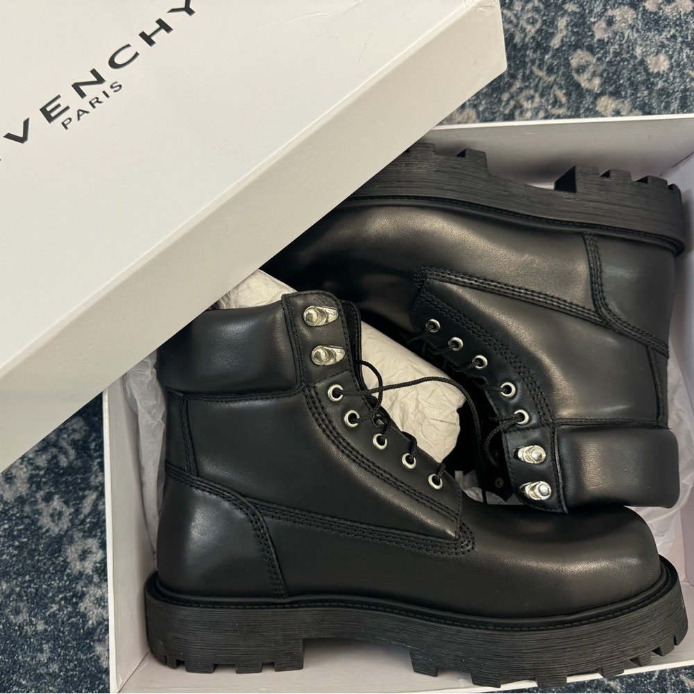 Givenchy Black Leather 4G Logo Ankle Boots Shoe